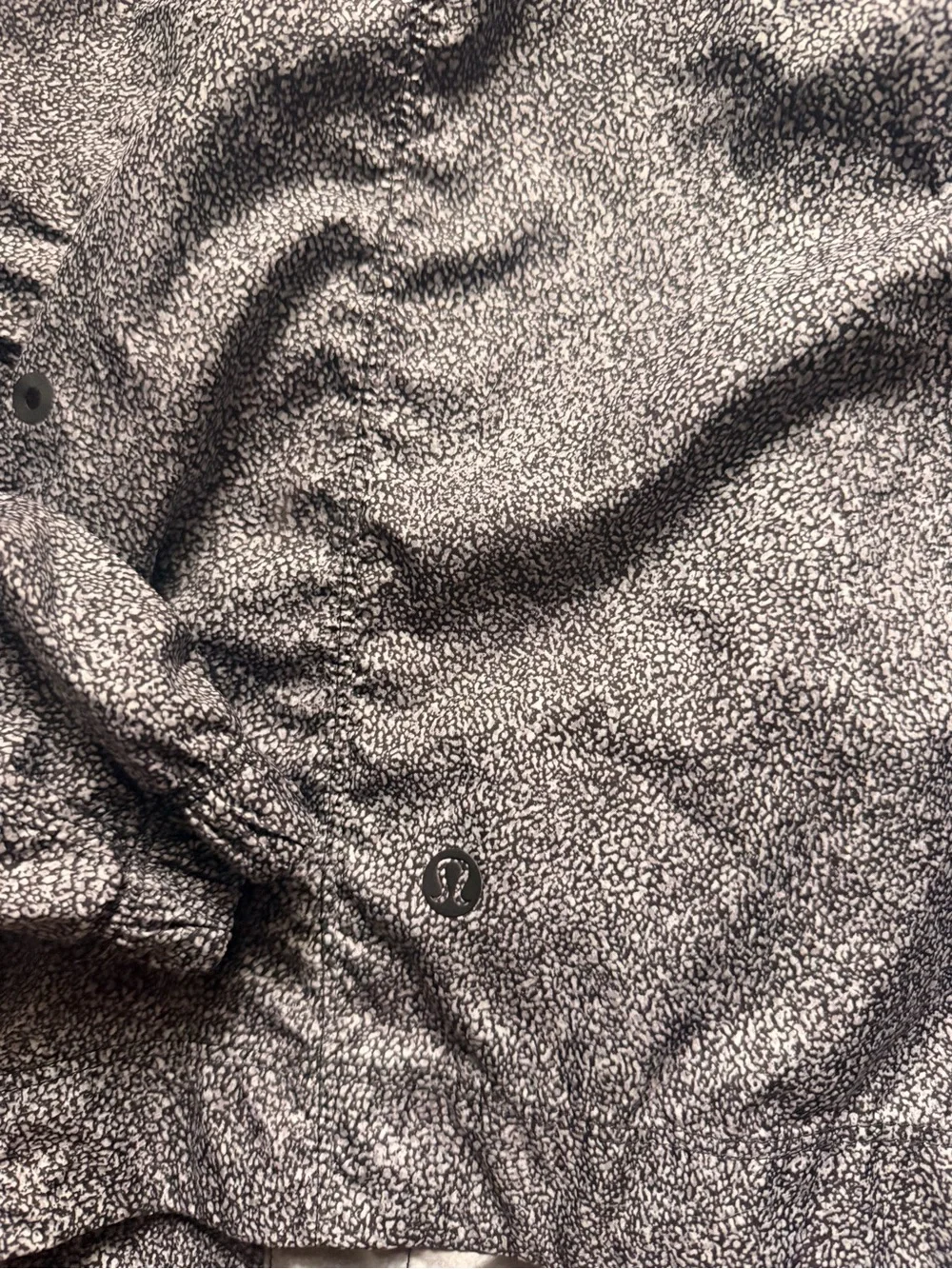 Rare Lululemon loose cropped wind breaker